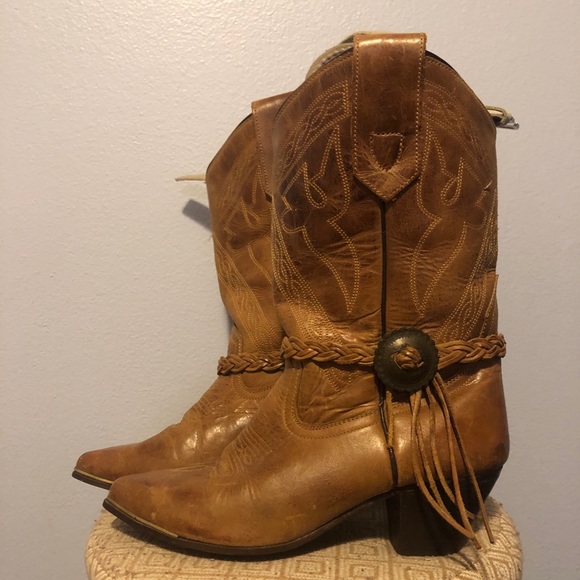 one tree farms Shoes - Oak Tree Farms Cowgirl Boots tassel 7 . 5 shoes